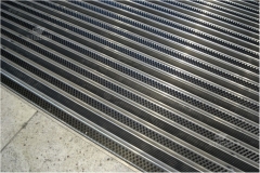 Tappeto tecnico in alluminio inserti alternati spazzola e gomma - #1553