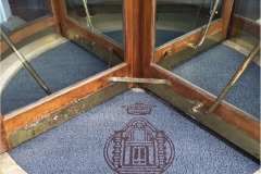 Zerbino personalizzato intarsiato a mano in ricciolo di vinile - #1074