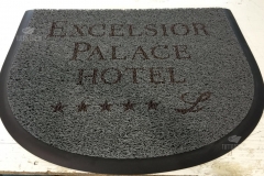 Zerbino personalizzato intarsiato a mano in ricciolo di vinile - #1078