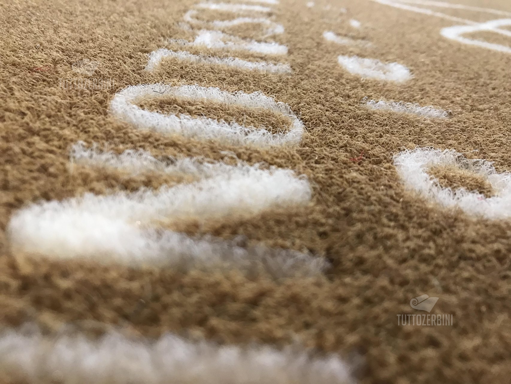 Zerbino personalizzato intarsiato a mano in cocco sintetico - #6761