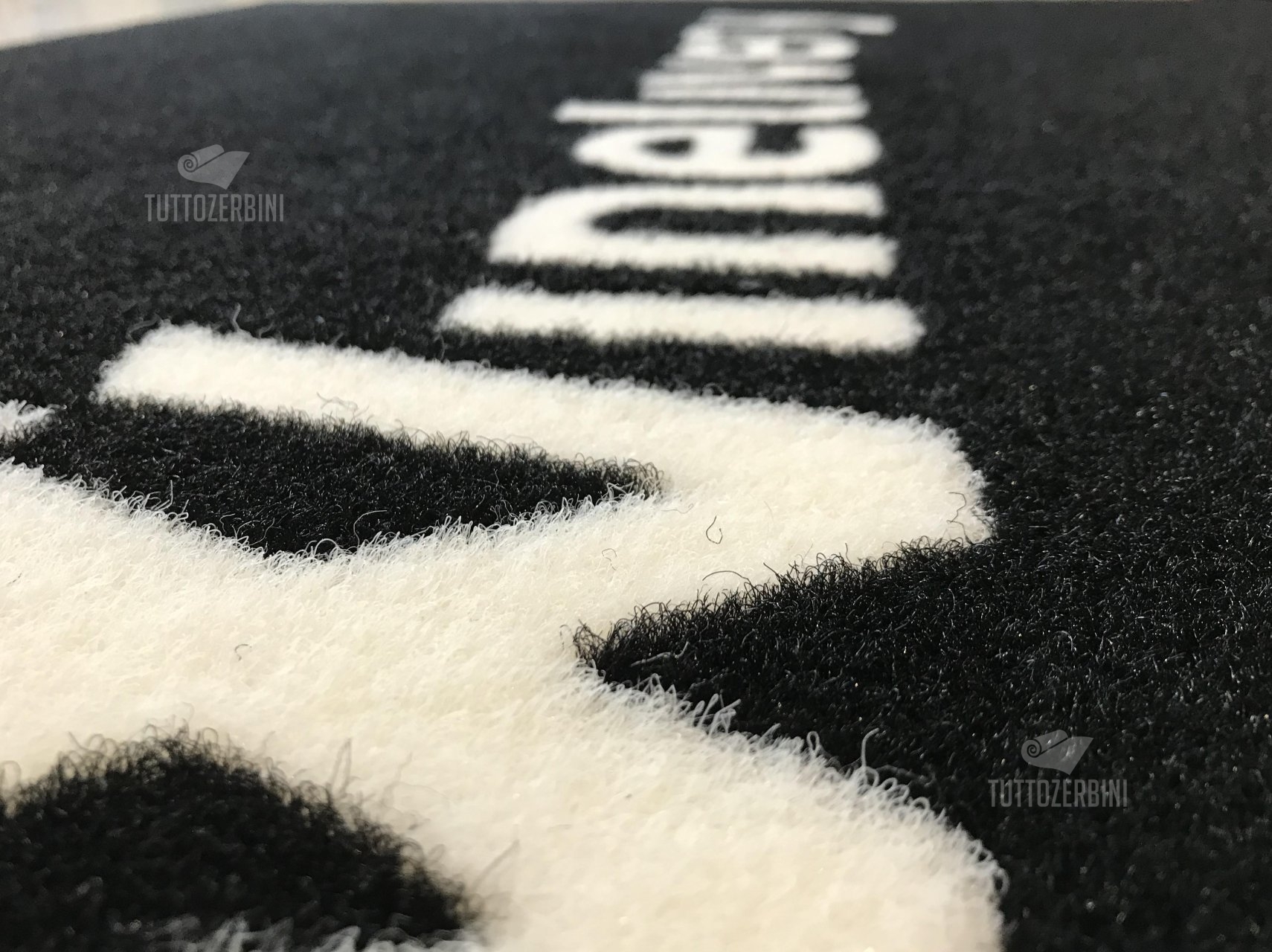 Zerbino personalizzato intarsiato a mano in cocco sintetico - #6764