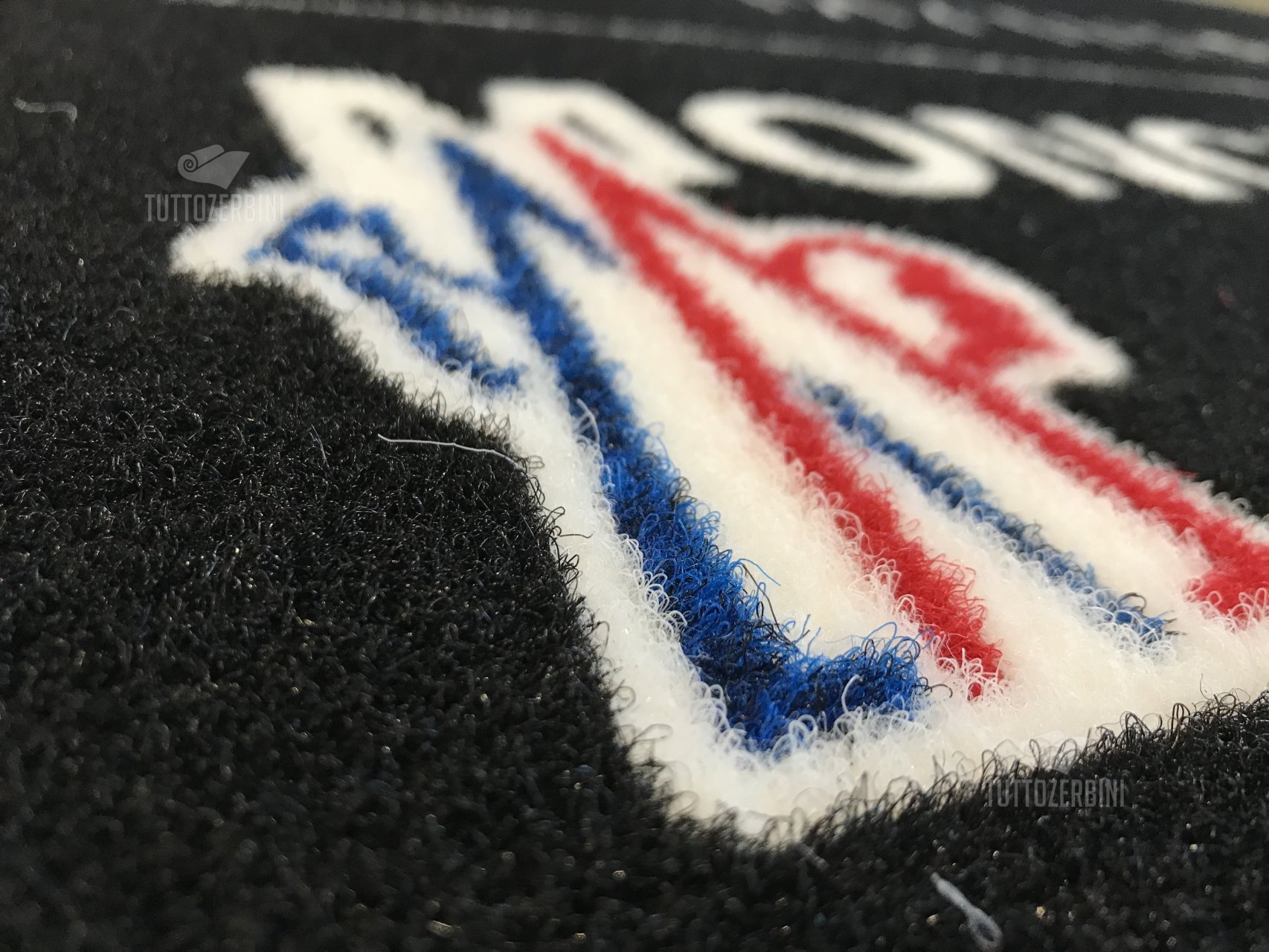 Zerbino personalizzato intarsiato a mano in cocco sintetico - #6908