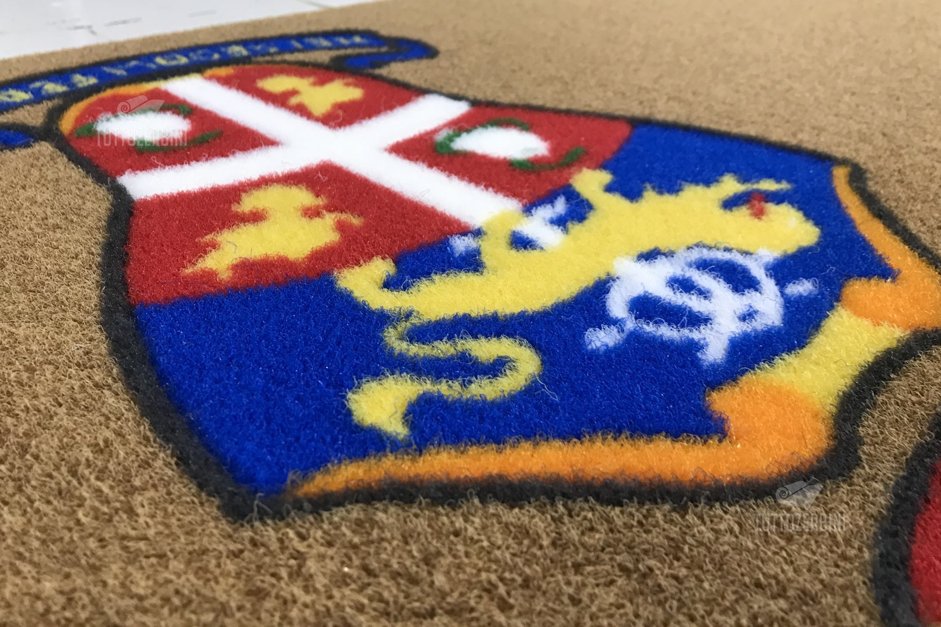 Zerbino personalizzato intarsiato a mano in cocco sintetico - #6943