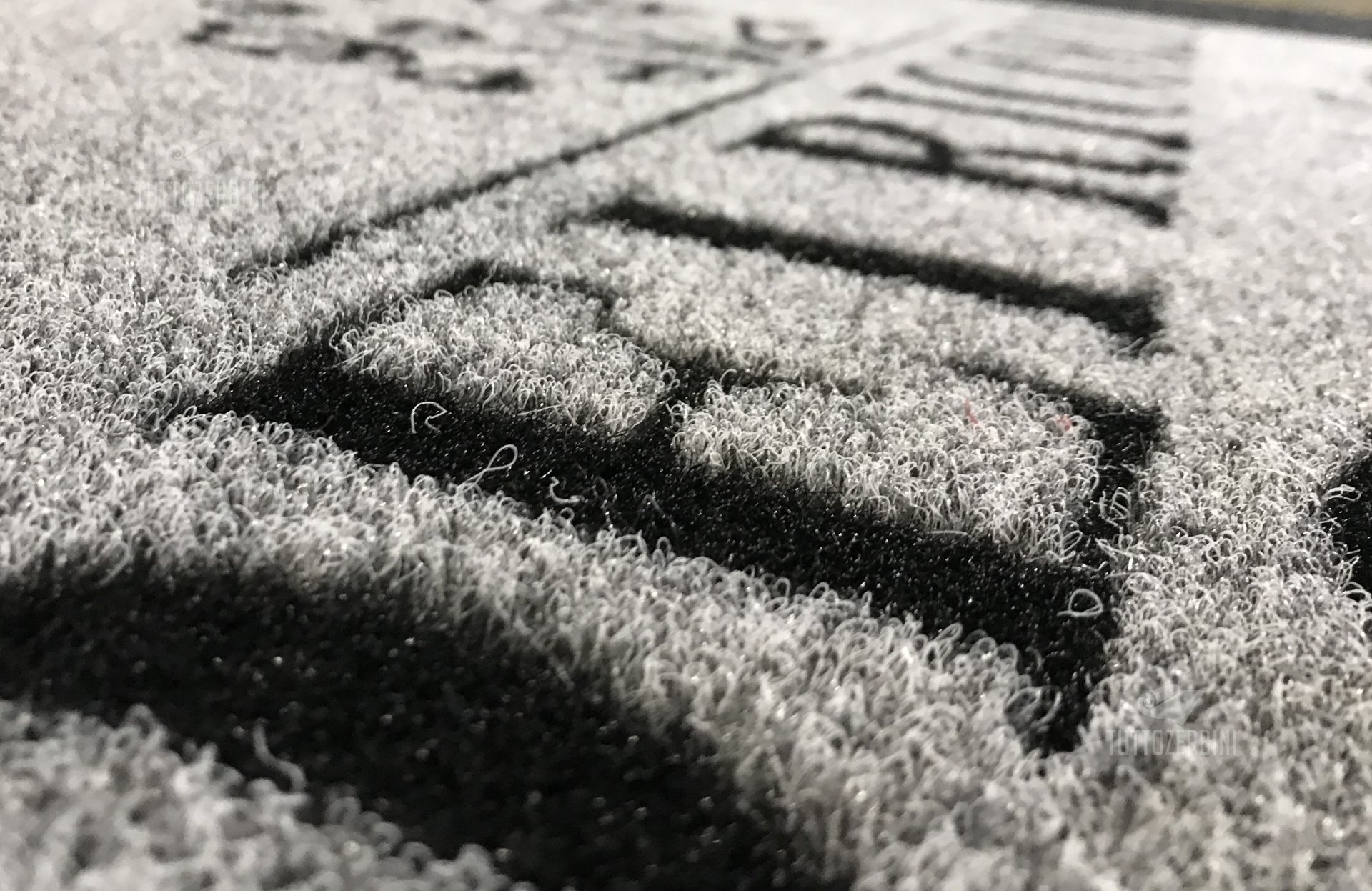 Zerbino personalizzato intarsiato a mano in cocco sintetico - #6974