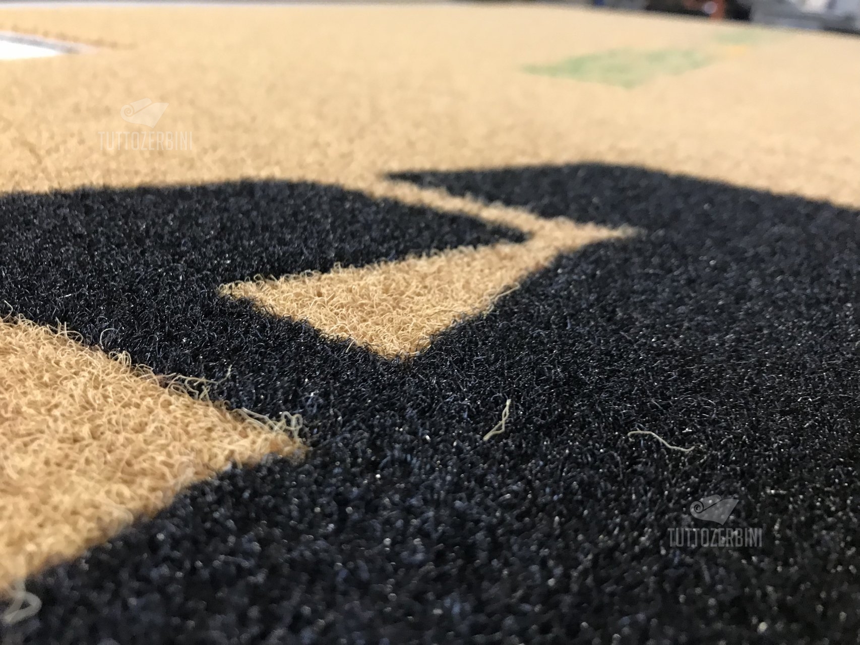 Zerbino personalizzato intarsiato a mano in cocco sintetico - #6980