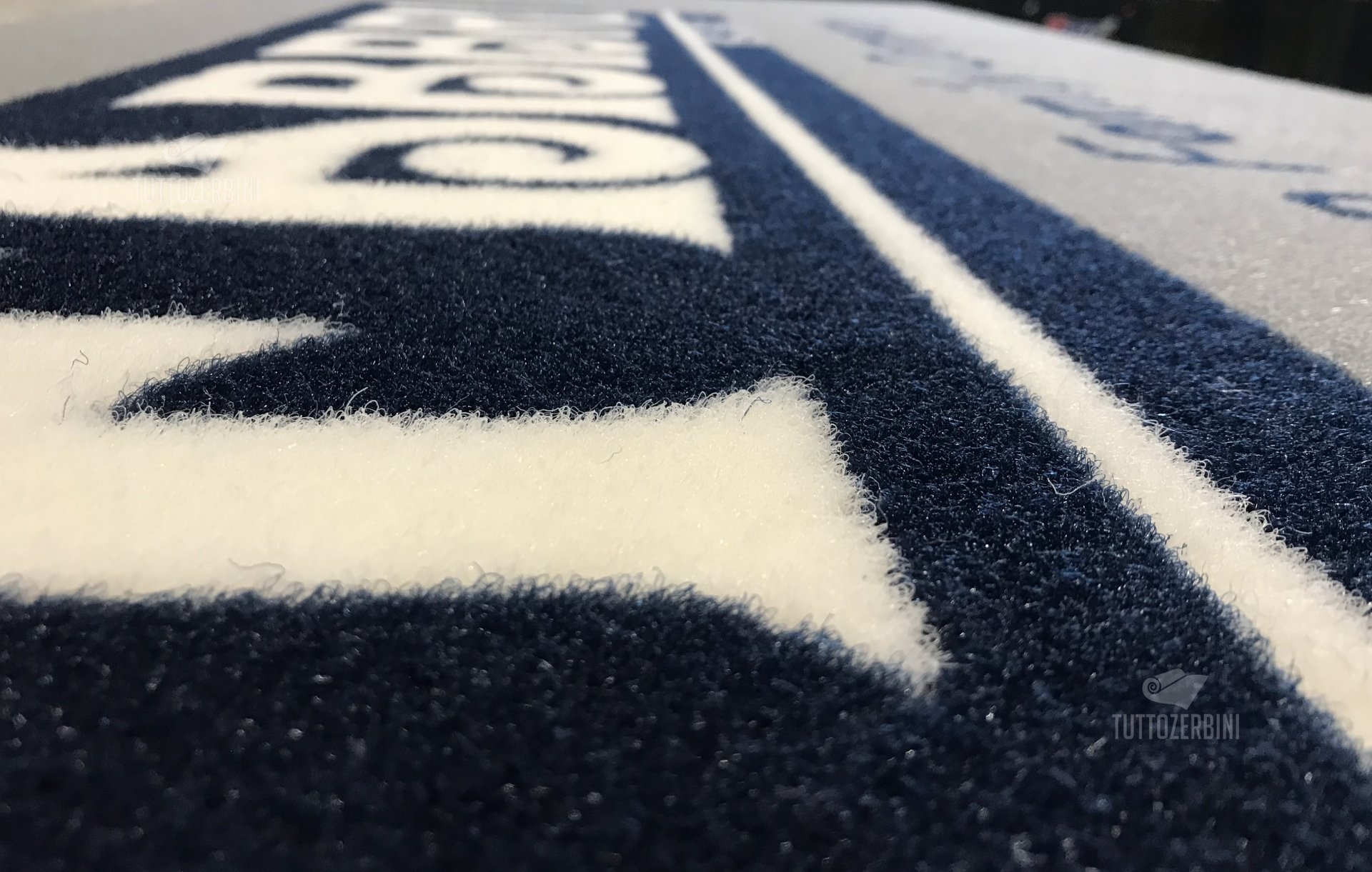 Zerbino personalizzato intarsiato a mano in cocco sintetico - #7121