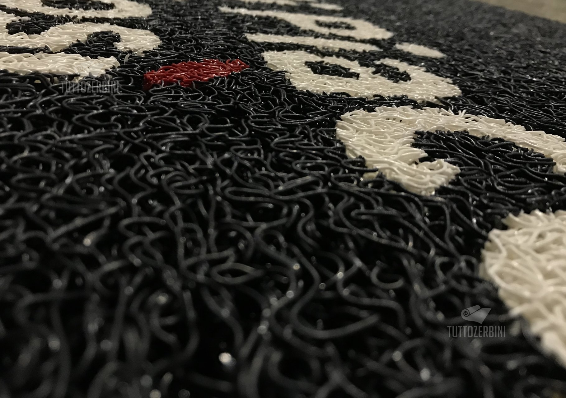 Zerbino personalizzato intarsiato a mano in ricciolo di vinile - #6859