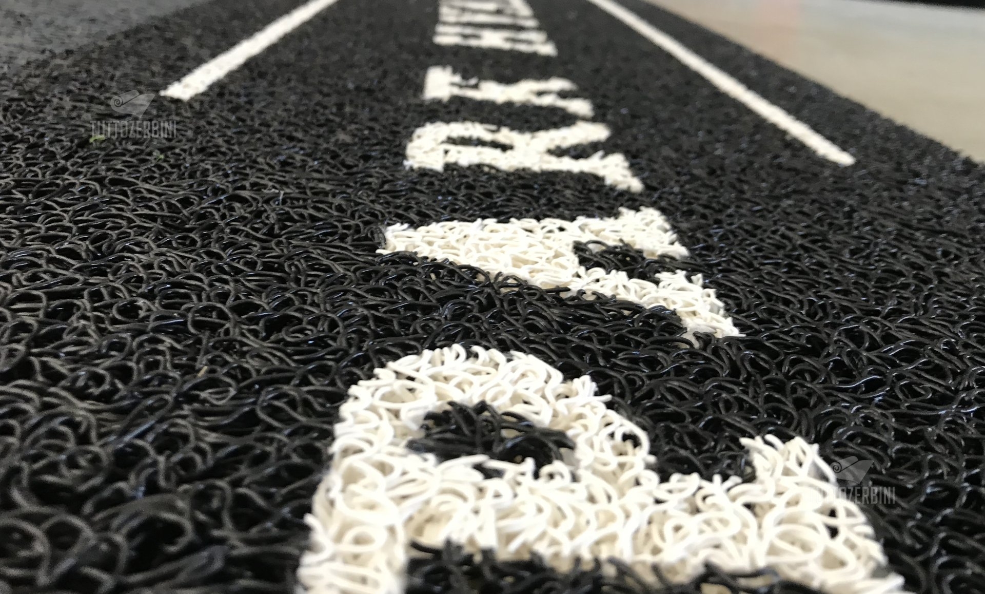 Zerbino personalizzato intarsiato a mano in ricciolo di vinile - #7206