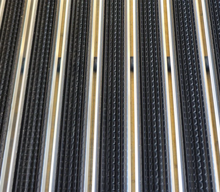 Tappeto tecnico in alluminio inserto gomma